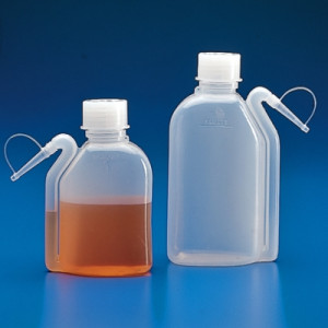 Globe Scientific Wash Bottles with Integrated Spout